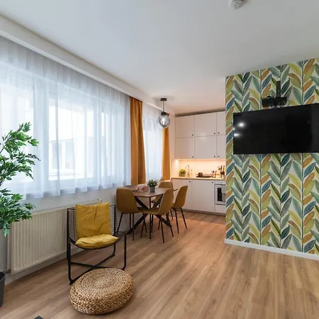 Appartement Party & Chill - Downtown Center With Big Balcony And Ac *