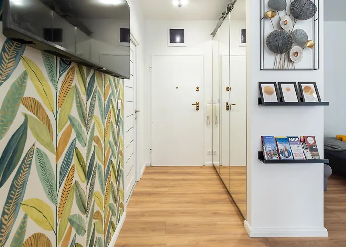 Party & Chill - Downtown Center With Big Balcony And Ac Apartamento Budapest