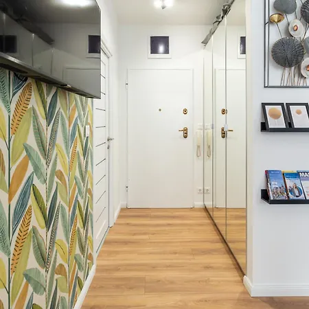 Party & Chill - Downtown Center With Big Balcony And Ac Apartamento Budapest