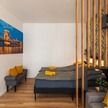 Party & Chill - Downtown Center With Big Balcony And Ac * 布达佩斯