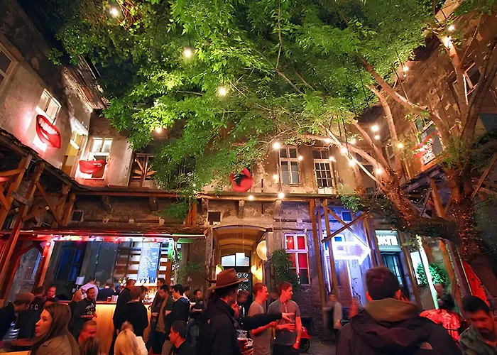 Party & Chill - Downtown Center With Big Balcony And Ac *