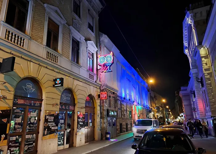 アパート Party & Chill - Downtown Center With Big Balcony And Ac *