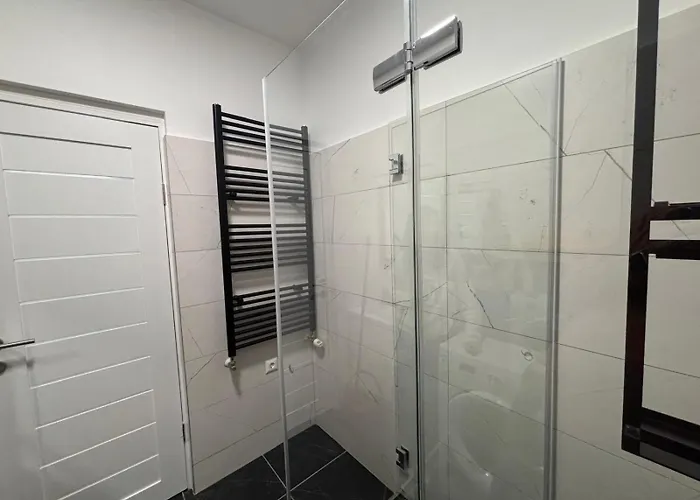 Party & Chill - Downtown Center With Big Balcony And Ac Appartement Boedapest